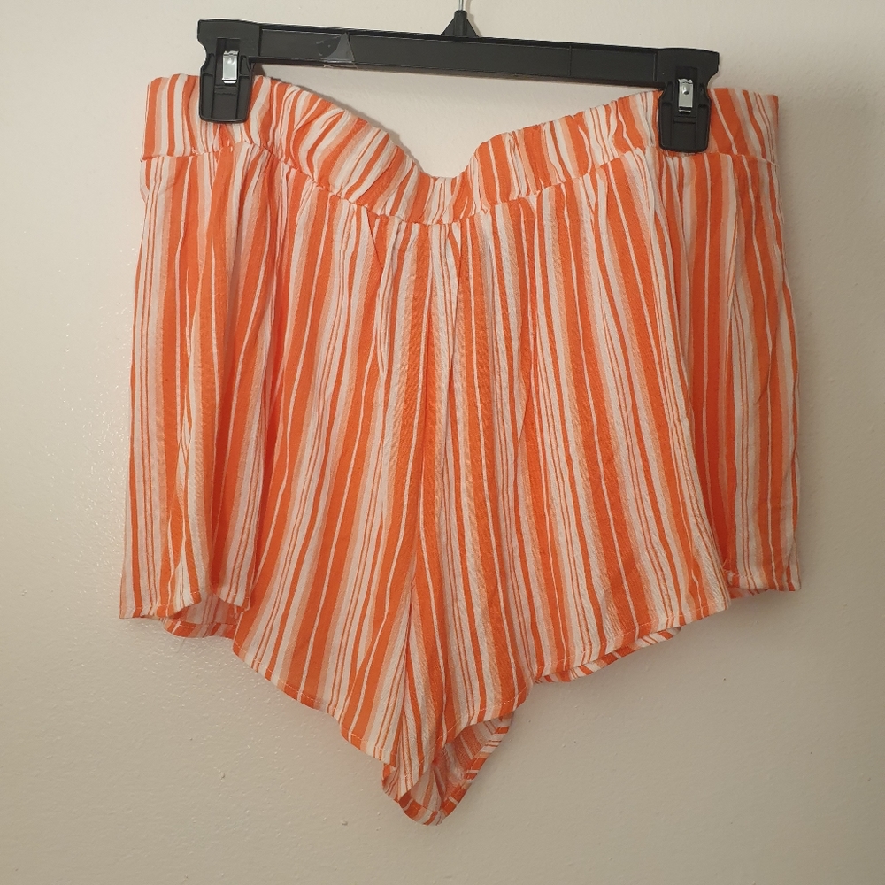 Run 21 shorts